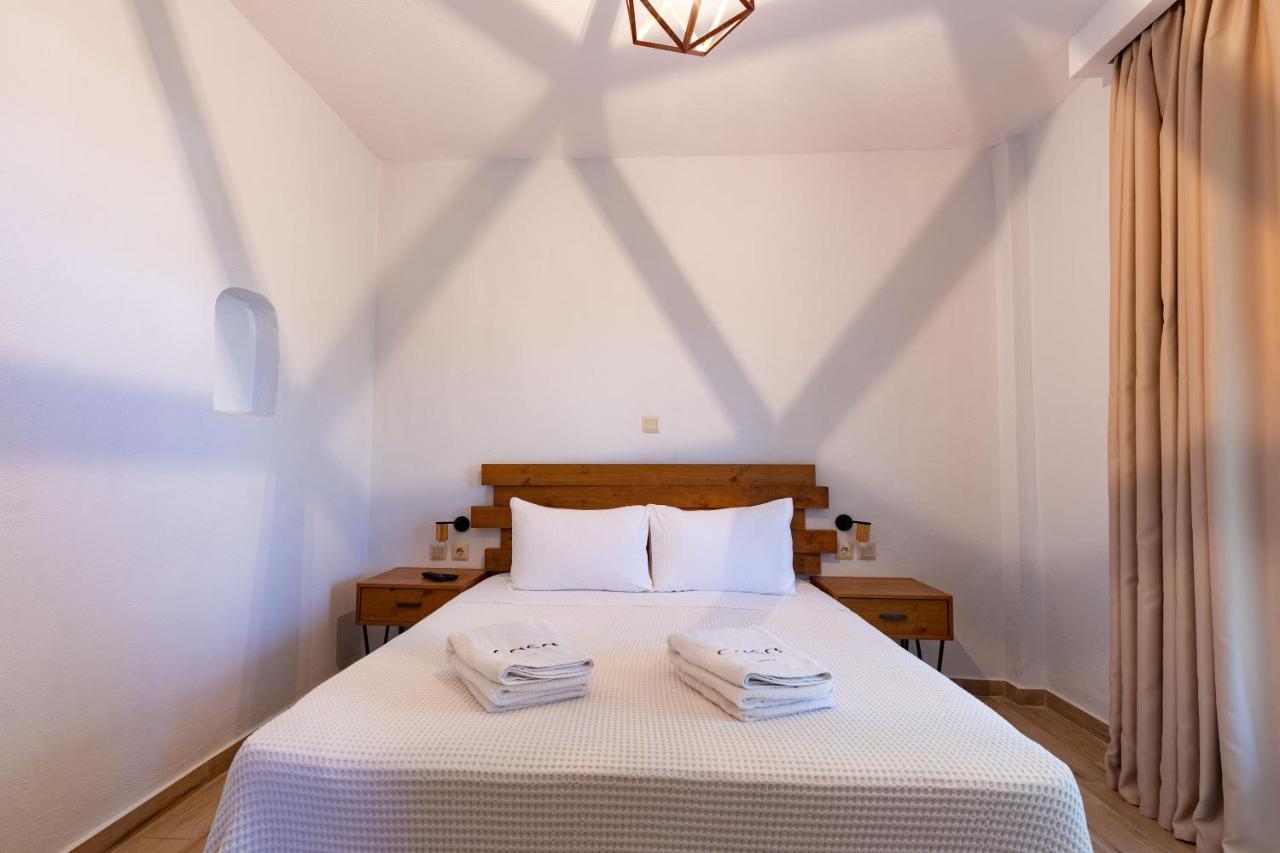 Casa Luxury Suites Paliouri Bagian luar foto