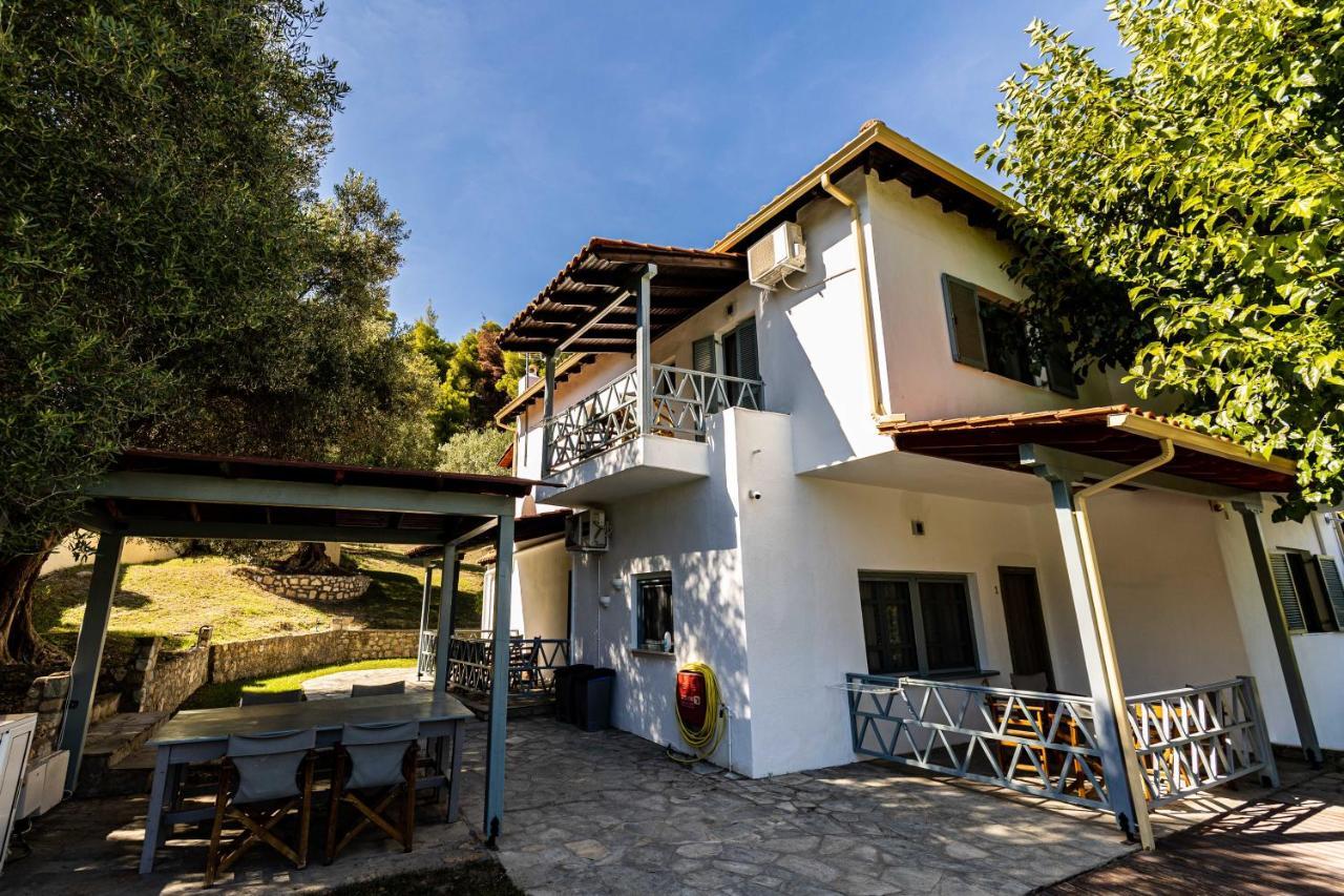 Casa Luxury Suites Paliouri Bagian luar foto