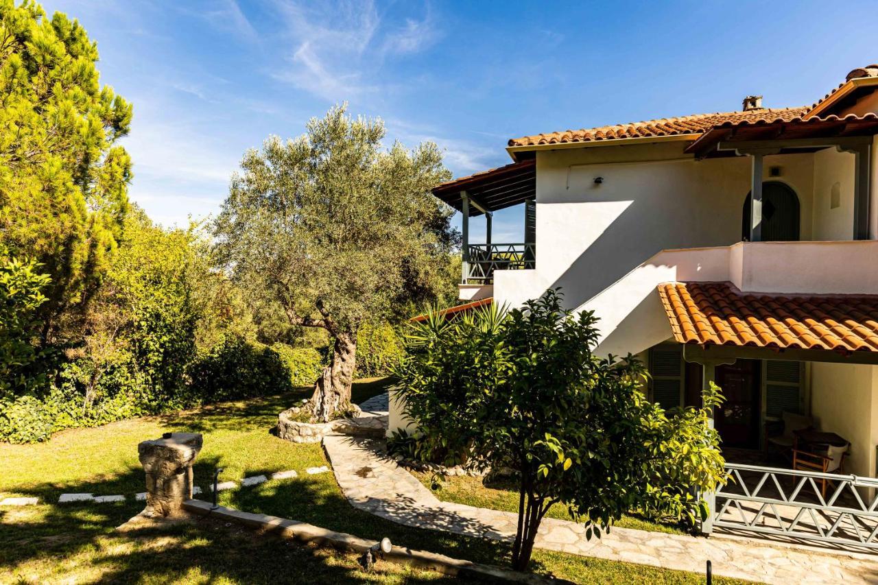 Casa Luxury Suites Paliouri Bagian luar foto