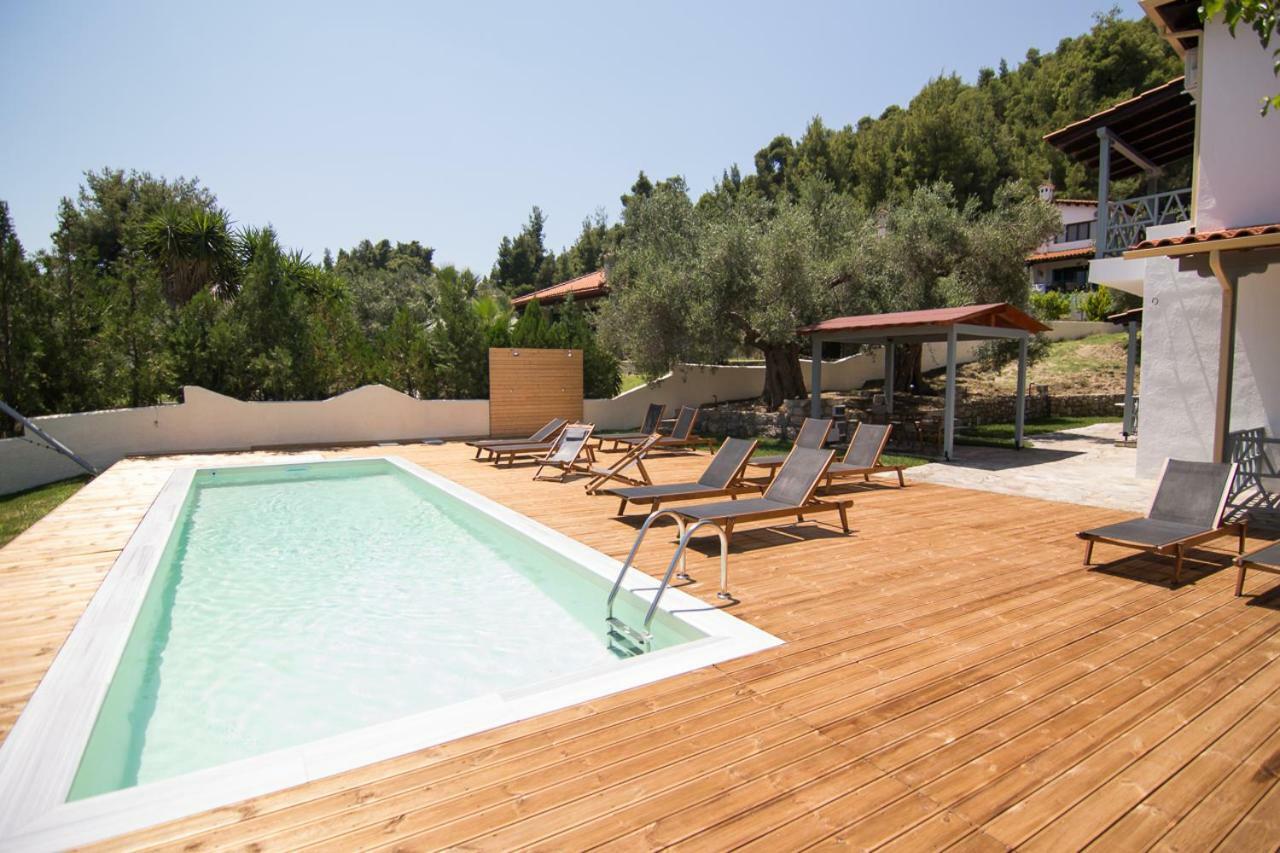 Casa Luxury Suites Paliouri Bagian luar foto