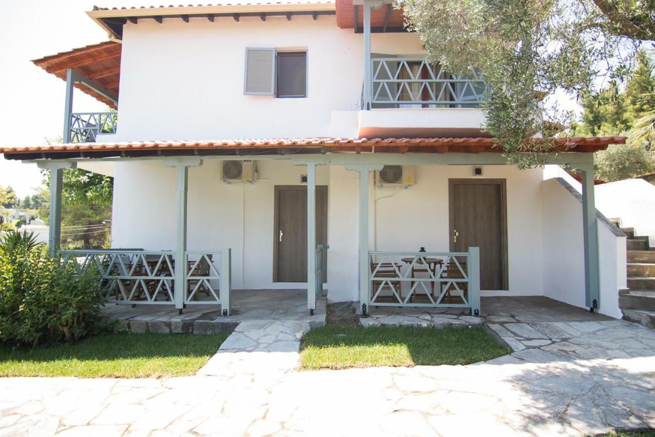 Casa Luxury Suites Paliouri Bagian luar foto
