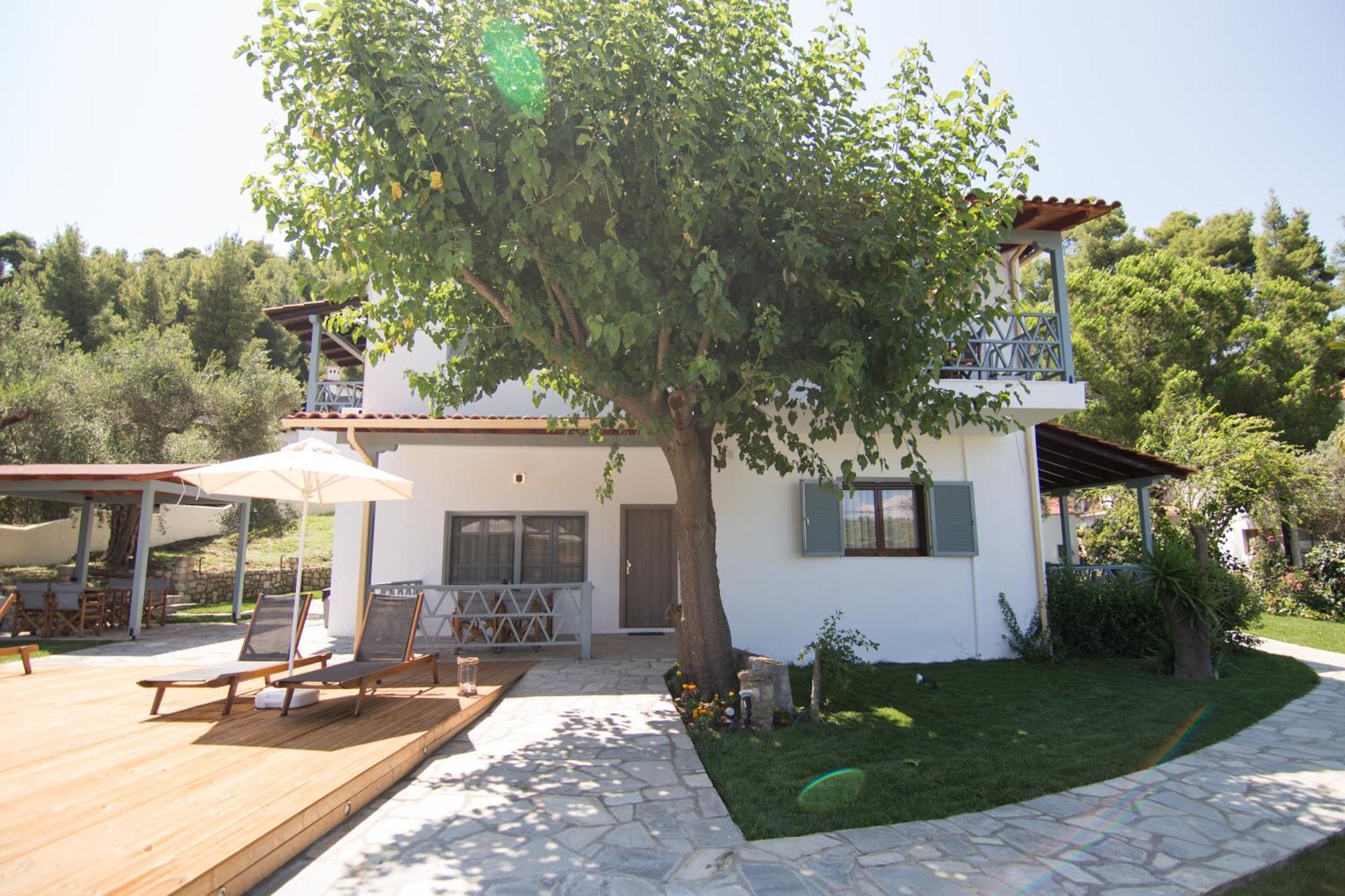 Casa Luxury Suites Paliouri Bagian luar foto